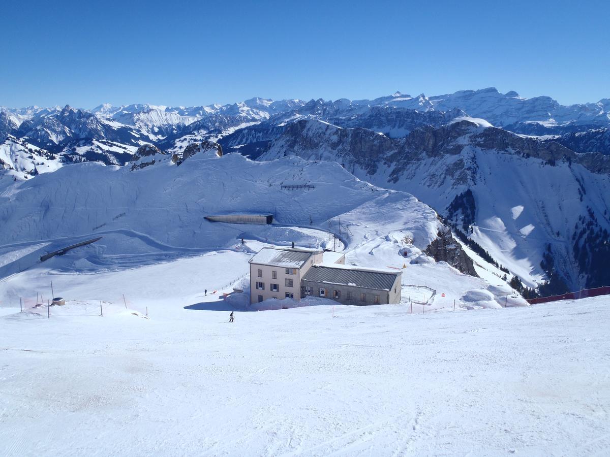 Gais Alpins Villa Montreux Luaran gambar